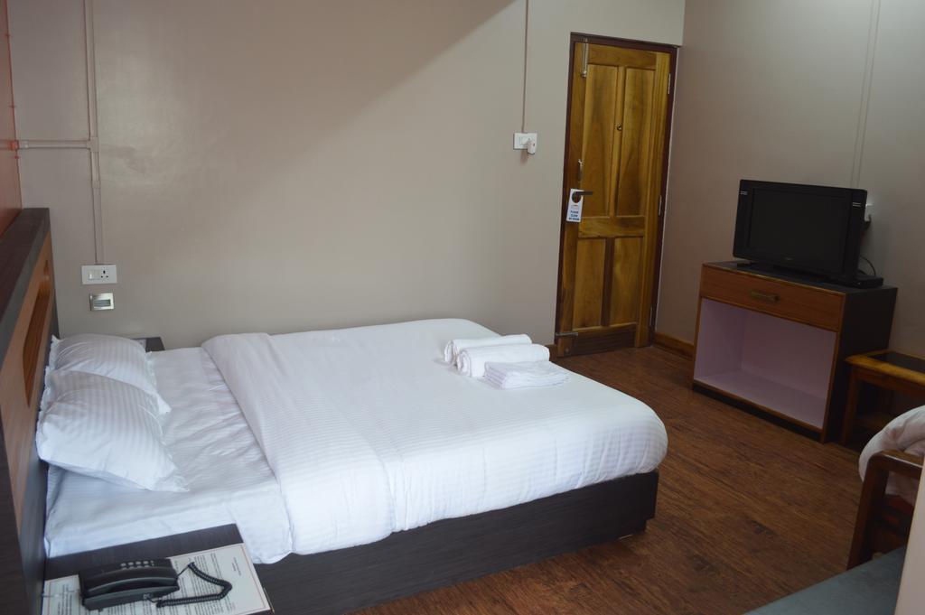 Orange Homestay 실롱 외부 사진