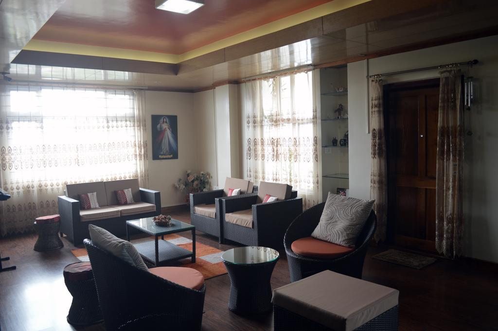 Orange Homestay 실롱 외부 사진