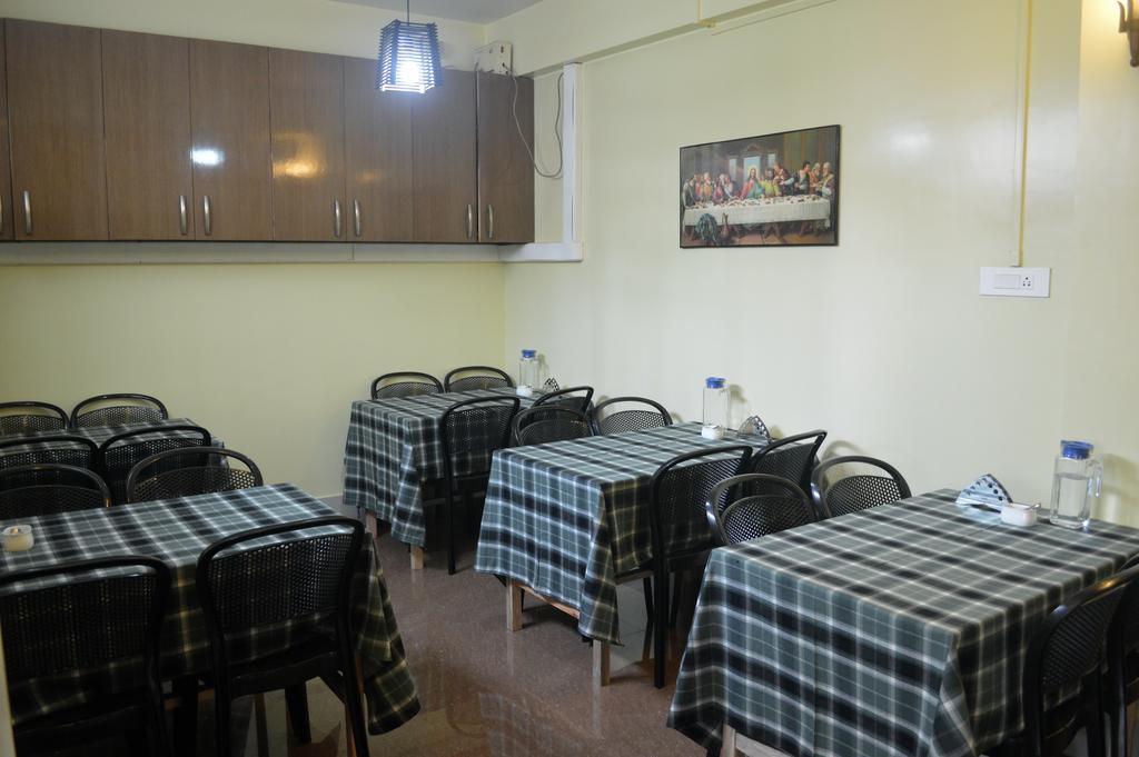 Orange Homestay 실롱 외부 사진