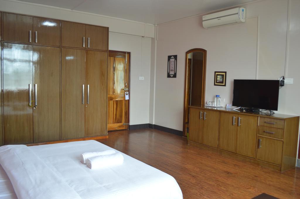 Orange Homestay 실롱 외부 사진