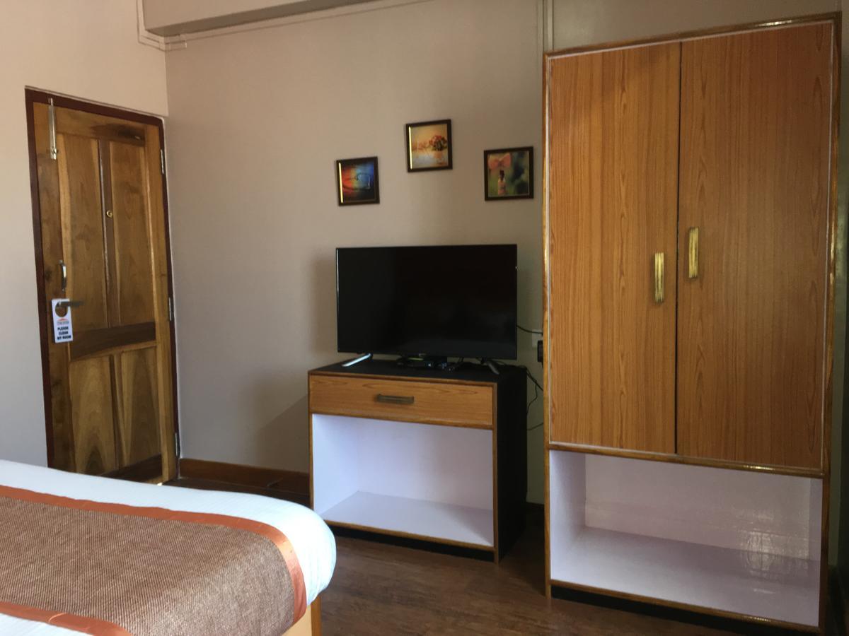Orange Homestay 실롱 외부 사진
